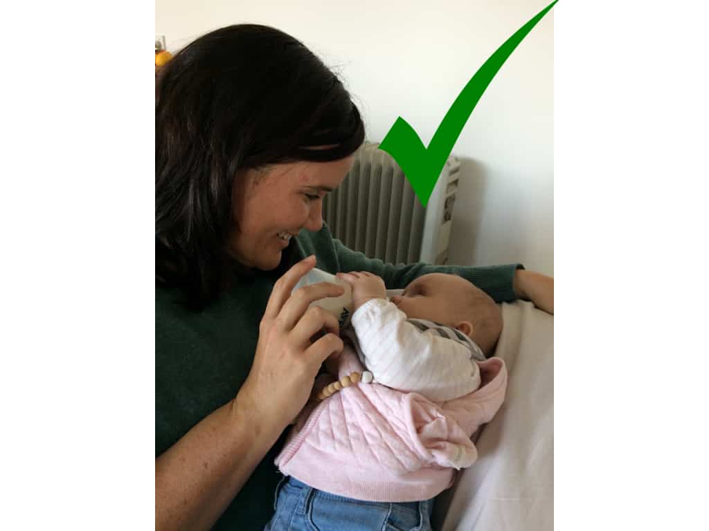 Wrist Pain Wrist Pain in New Mums Picking Up and Holding Baby