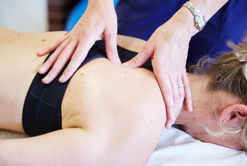 Treating back pain with musculoskeletal physiotherapy