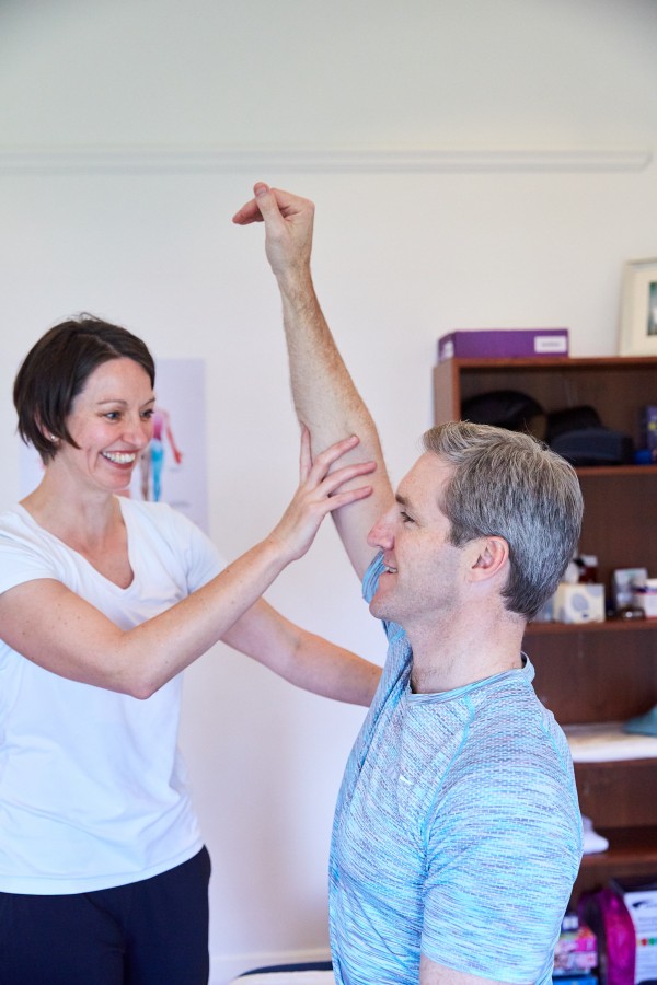 shoulder pain active solutions physio