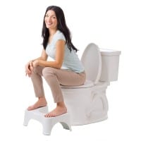 sitting-on-toilet-correct-posture